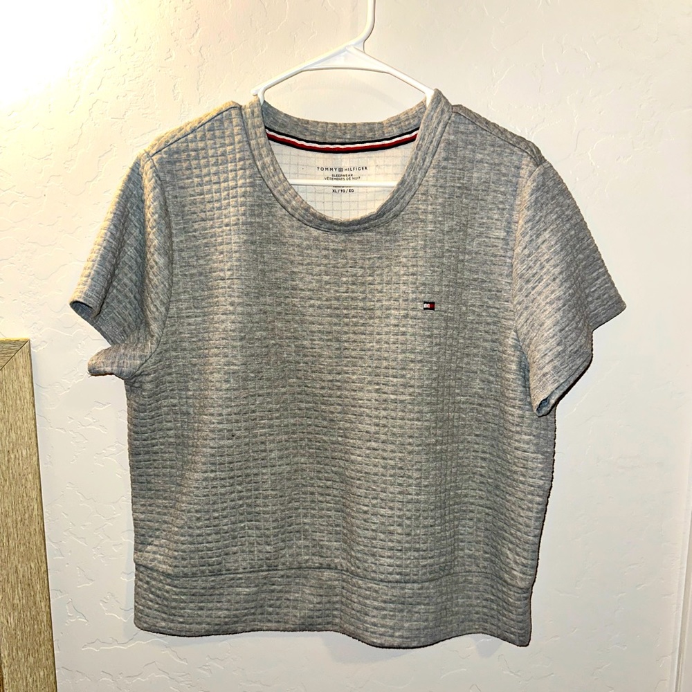 🚨 3/15 SALE 🚨 RARE Tommy Hilfiger Quilted Short Sleeve Sweater T-Shirt